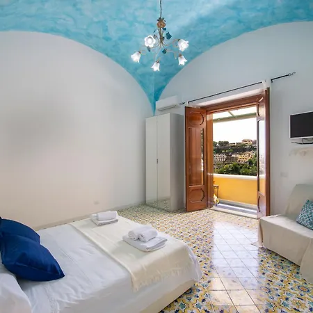 Maison Serena Holiday home *